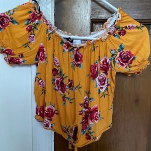 Divided By H&M Floral Scoop Neck Tie Front Size S